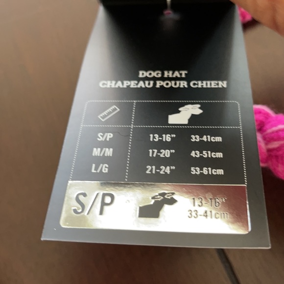 Canada pooch toque for dogs! - Picture 3 of 3